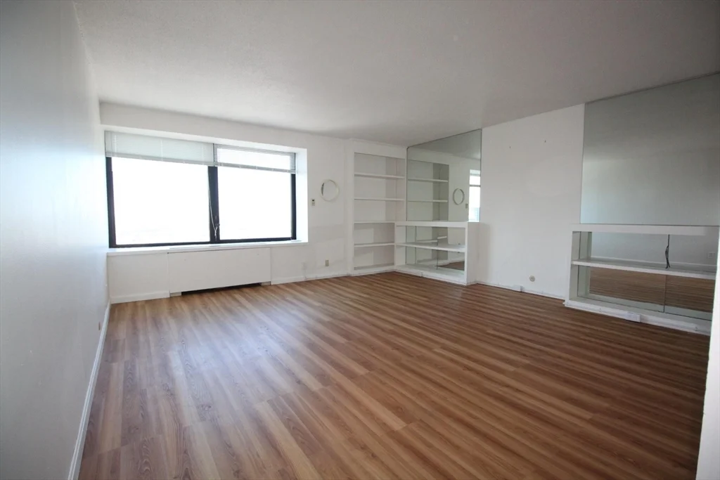 1 bed, 1 bath apartment for rent at 65 India Row Unit 39D, Boston Downtown — photo 4 of 30