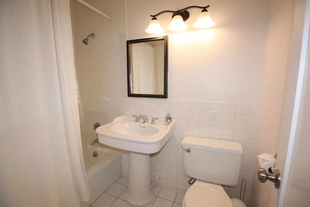 1 bed, 1 bath apartment for rent at 65 India Row Unit 39D, Boston Downtown — photo 18 of 30