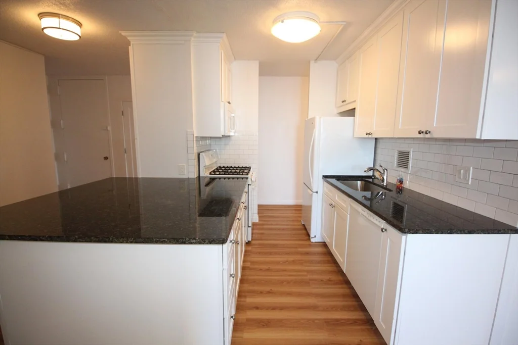1 bed, 1 bath apartment for rent at 65 India Row Unit 39D, Boston Downtown — photo 10 of 30