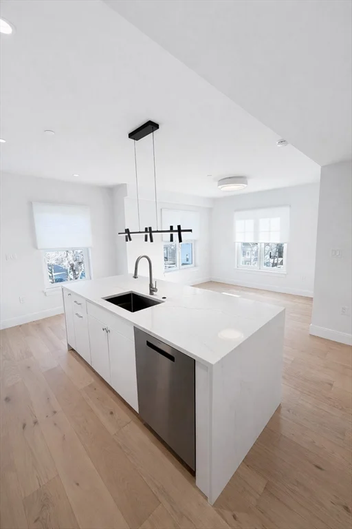 2 bed, 2 bath apartment for rent at 65 L St Unit 303, South Boston — photo 2 of 8