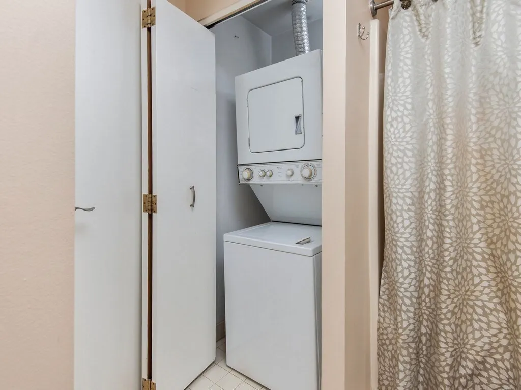 2 bed, 2 bath apartment for rent at 65 Lake Ave Unit 831, Worcester — photo 23 of 36