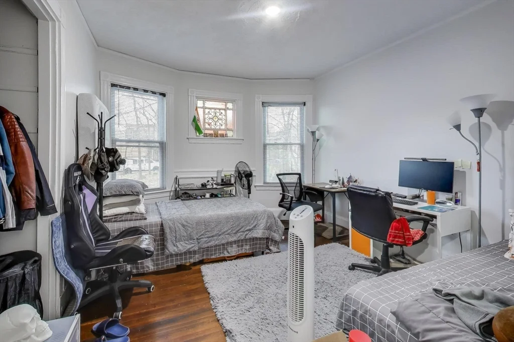 4 bed, 2 bath apartment for rent at 65 Lambert Ave Unit 2, Roxbury — photo 3 of 14