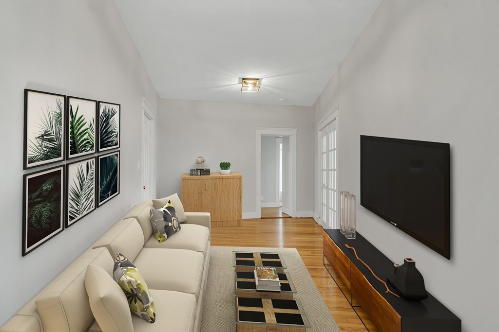 4 bed, 1 bath apartment for rent at 65 Lanark Rd Unit 7, Brighton — photo 2 of 9
