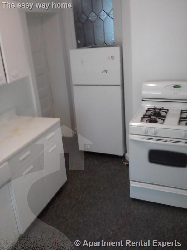 3 bed, 1 bath apartment for rent at 65 Langdon St Unit 1, Harvard Square — photo 3 of 8