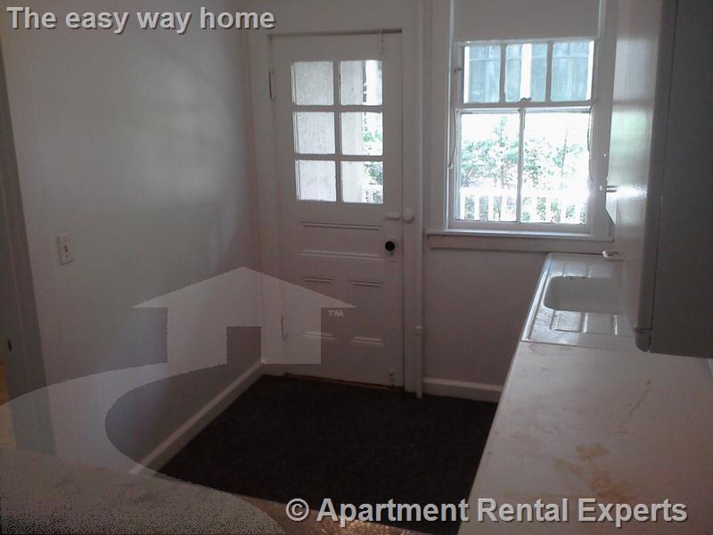 3 bed, 1 bath apartment for rent at 65 Langdon St Unit 1, Harvard Square — photo 5 of 8