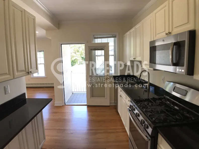 2 bed, 1 bath apartment for rent at 65 Langdon St Unit 12, Neighborhood Nine — photo 3 of 31