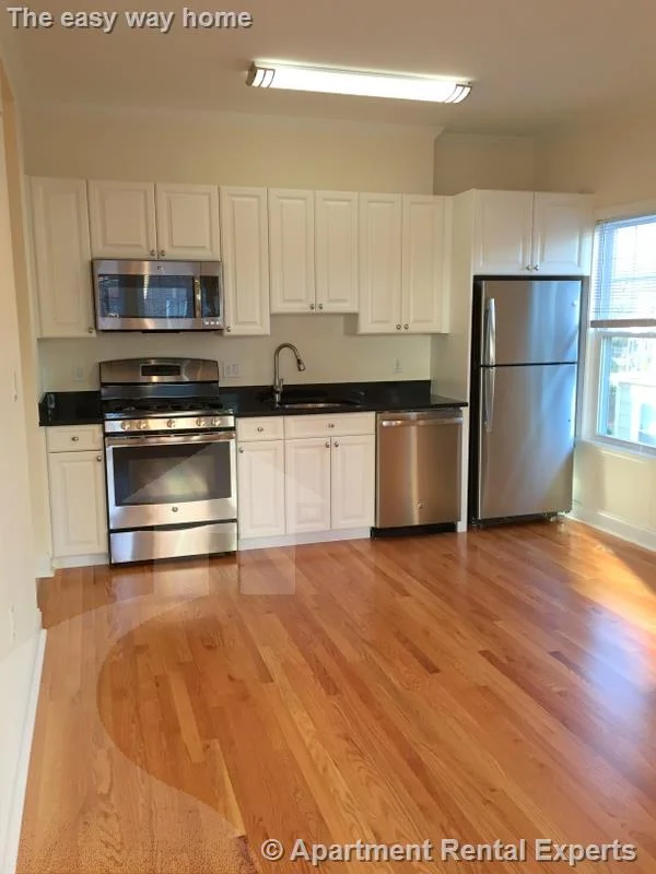 3 bed, 1 bath apartment for rent at 65 Langdon St Unit 6, Harvard Square