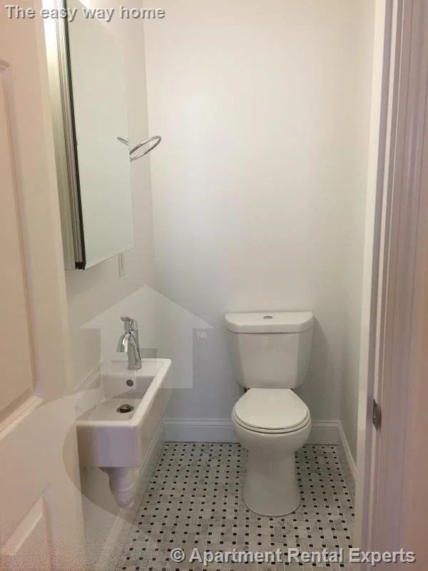 3 bed, 1 bath apartment for rent at 65 Langdon St Unit 6, Harvard Square — photo 7 of 20