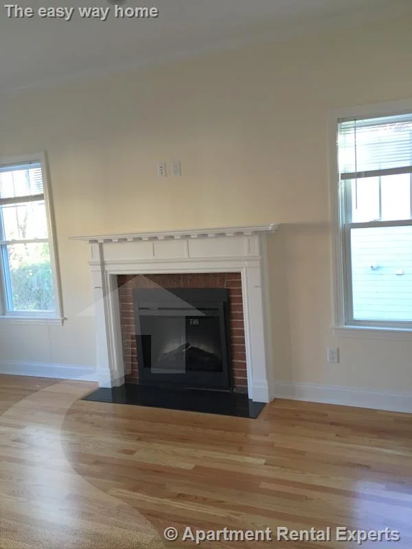 3 bed, 1 bath apartment for rent at 65 Langdon St Unit 9, Harvard Square — photo 3 of 22
