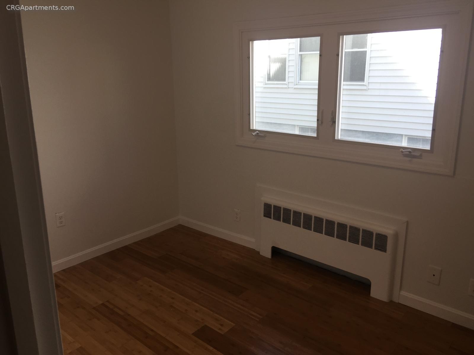 3 bed, 2 bath apartment for rent at 65 Lowell St Unit 1T, Spring Hill — photo 9 of 15