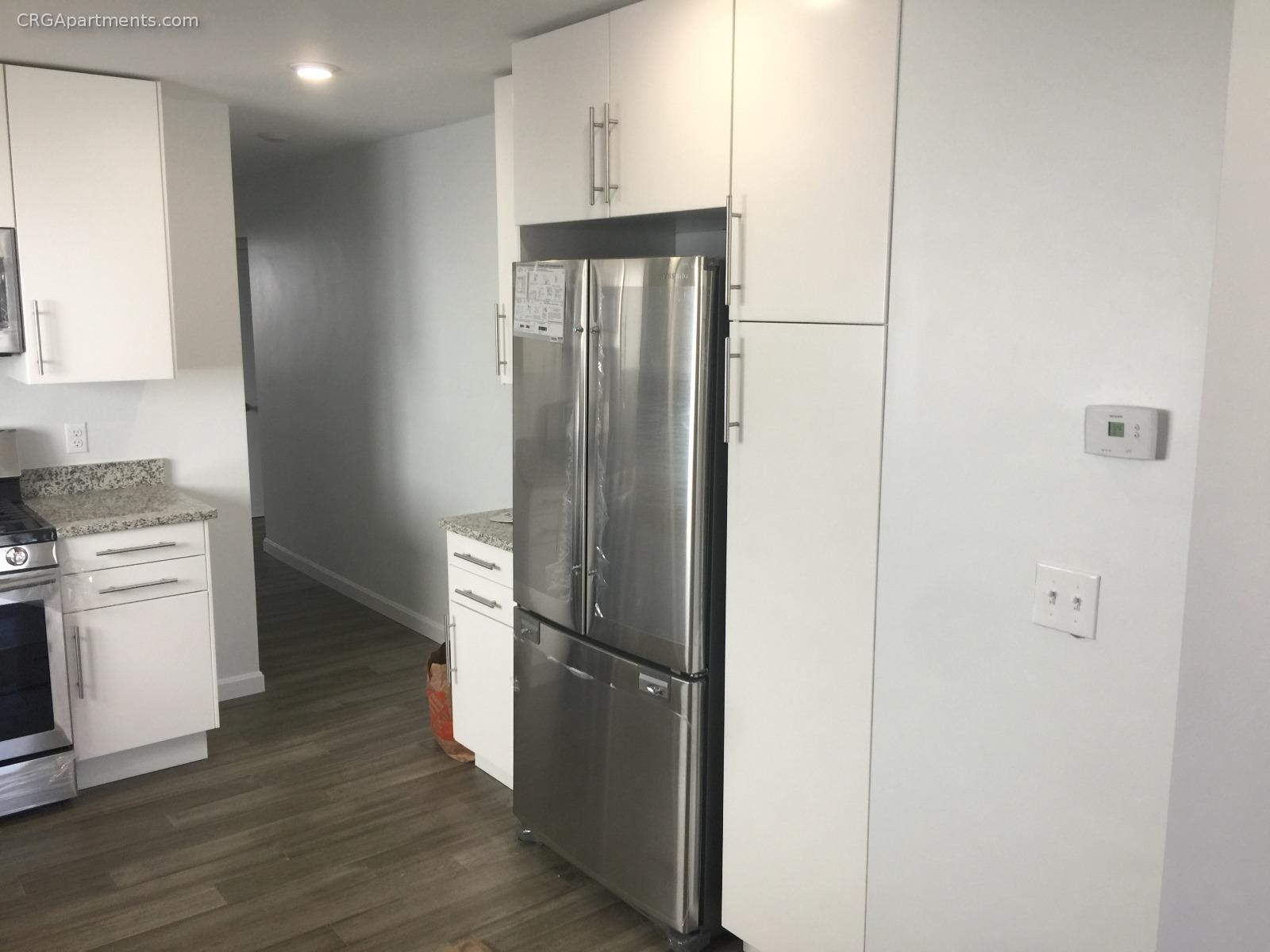 3 bed, 2 bath apartment for rent at 65 Lowell St Unit 1T, Spring Hill — photo 2 of 15