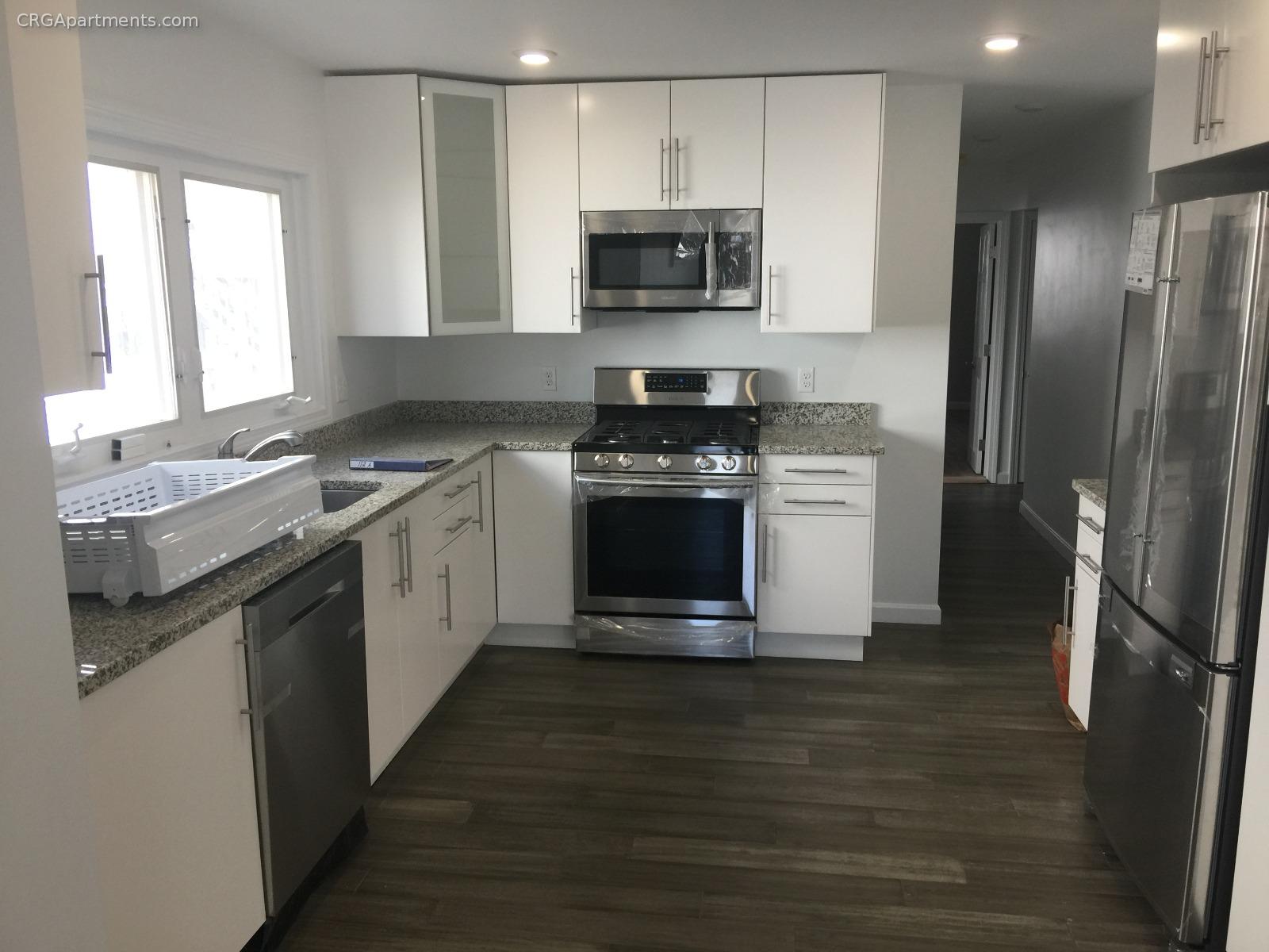 3 bed, 2 bath apartment for rent at 65 Lowell St Unit 1T, Spring Hill