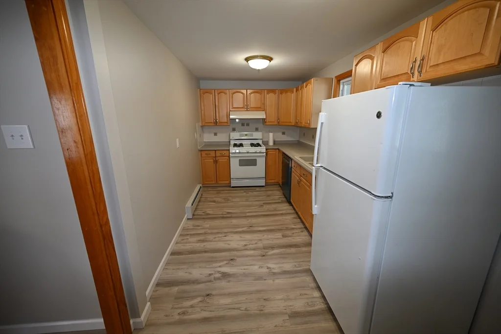 2 bed, 1 bath apartment for rent at 65 Lowell St Unit 2, Methuen — photo 21 of 25