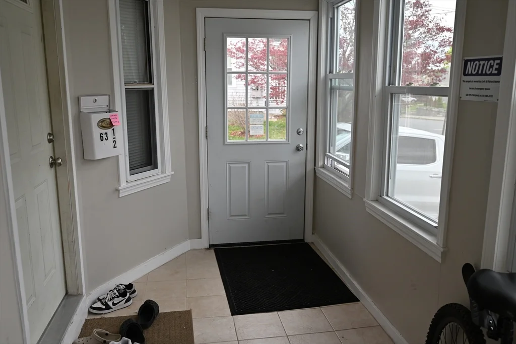 2 bed, 1 bath apartment for rent at 65 Lowell St Unit 2, Methuen — photo 15 of 25