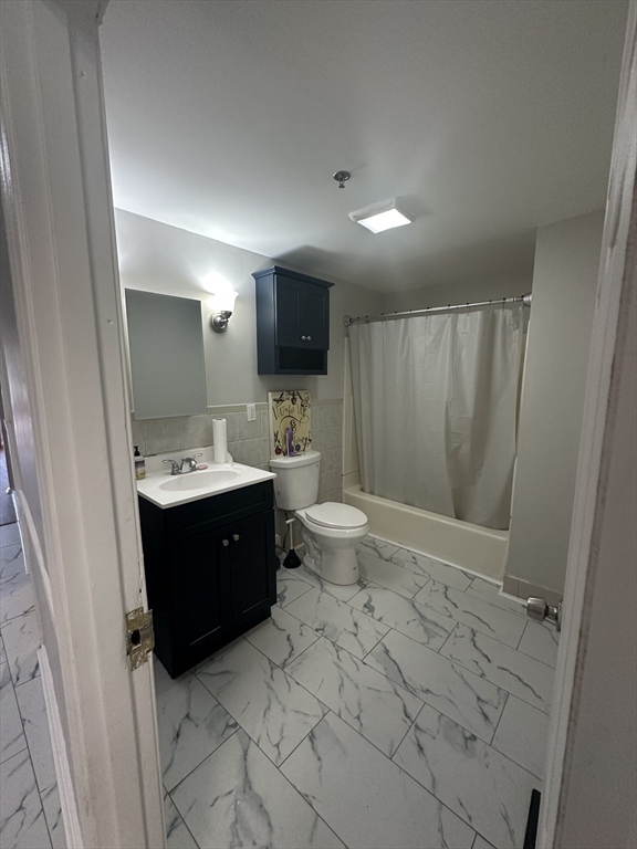 3 bed, 1 bath apartment for rent at 65 Manchester Unit 1B, Brockton — photo 6 of 14