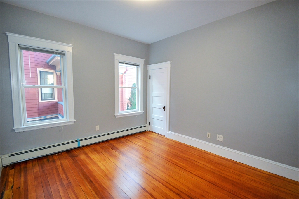 4 bed, 2 bath apartment for rent at 65 Mapleton St Unit 1, Brighton — photo 11 of 20