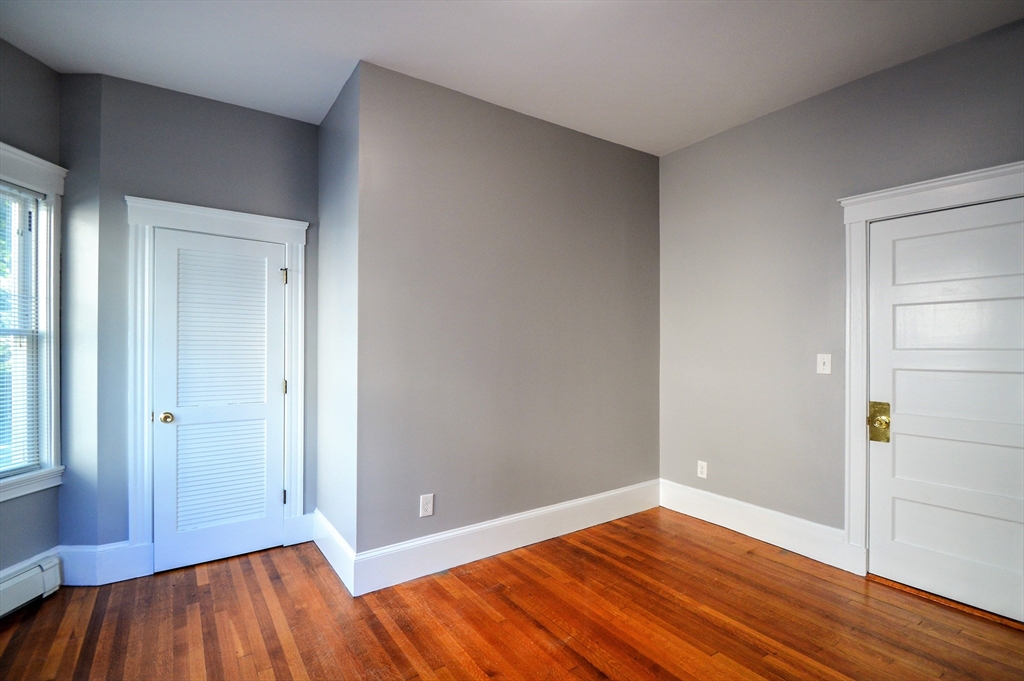4 bed, 2 bath apartment for rent at 65 Mapleton St Unit 1, Brighton — photo 9 of 20