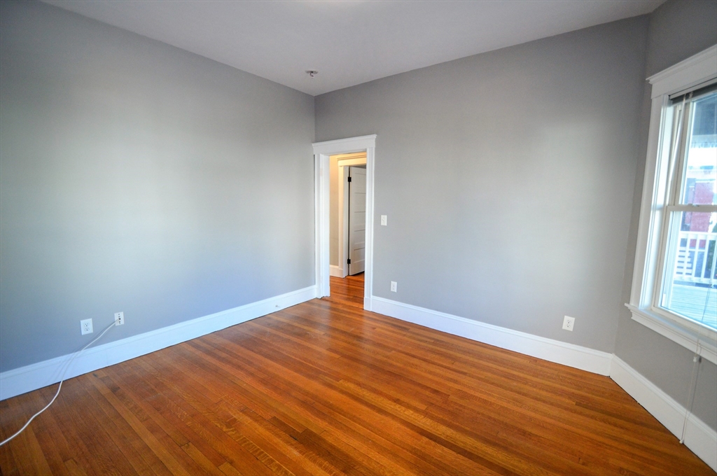 4 bed, 2 bath apartment for rent at 65 Mapleton St Unit 1, Brighton — photo 15 of 20