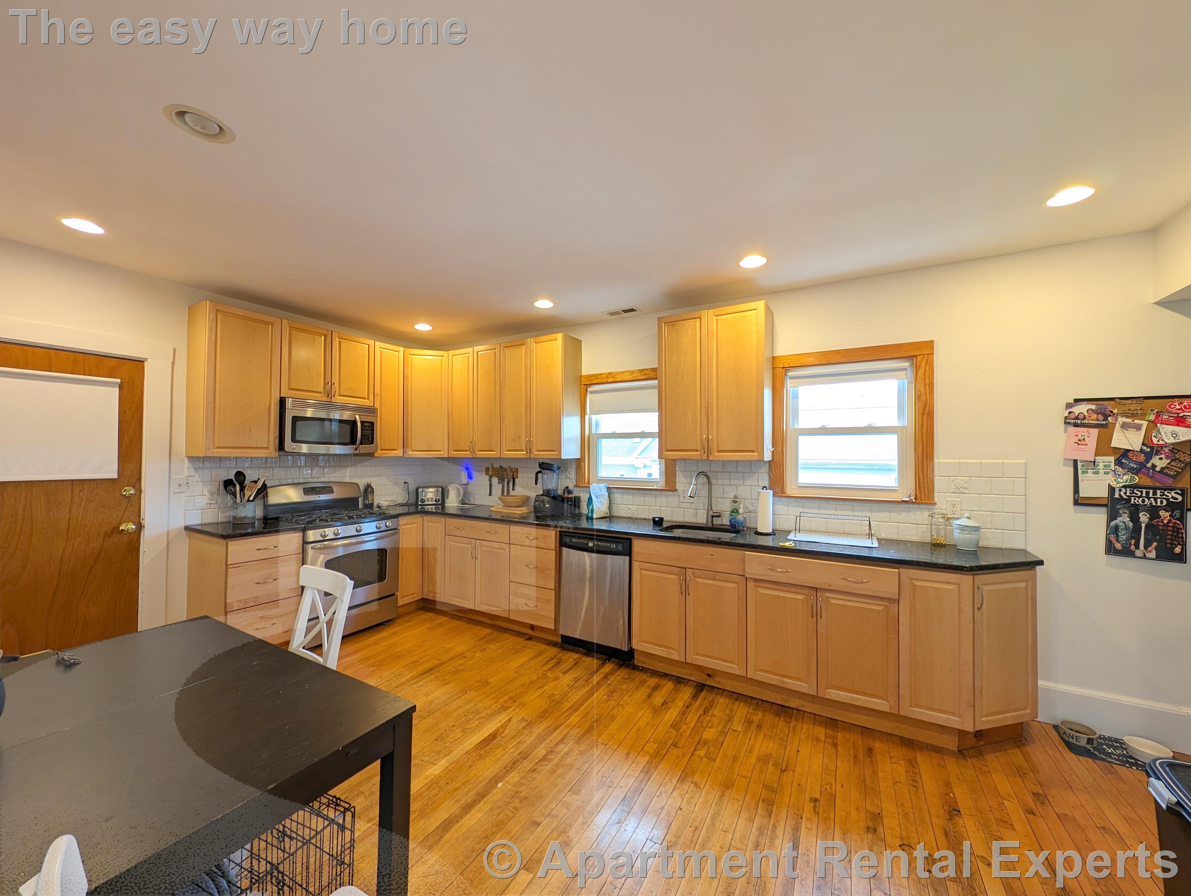 4 bed, 2 bath apartment for rent at 65 Medford St Unit 2, Magoun Square — photo 3 of 25