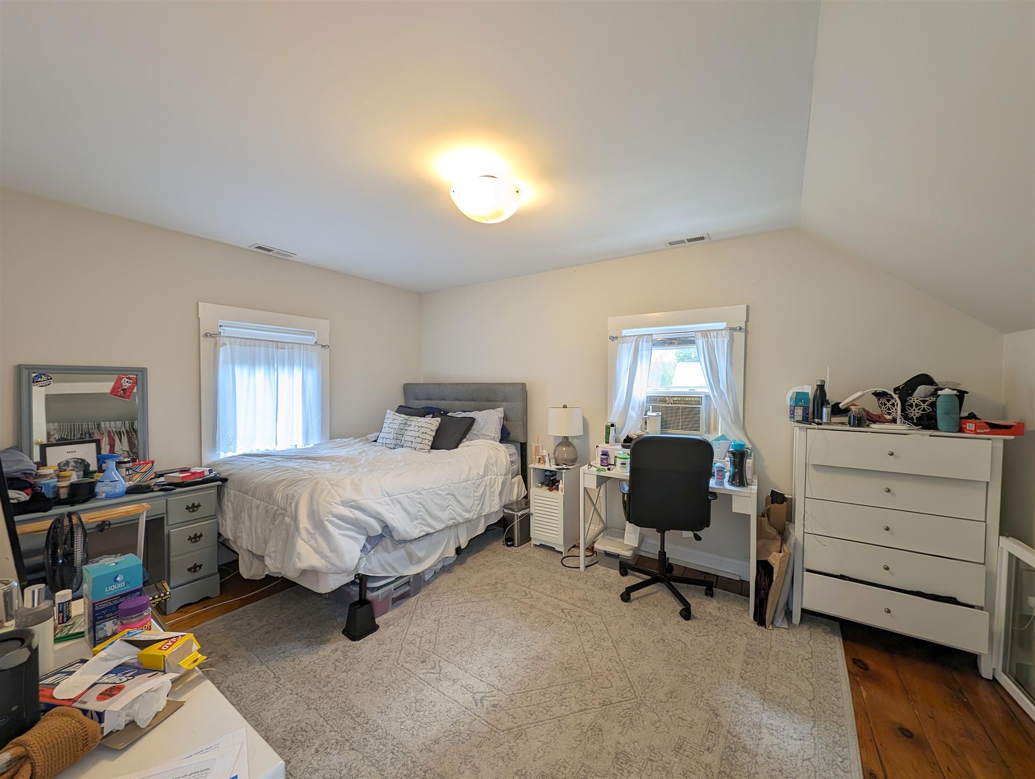 4 bed, 2 bath apartment for rent at 65 Medford St Unit 3, South Medford — photo 14 of 25