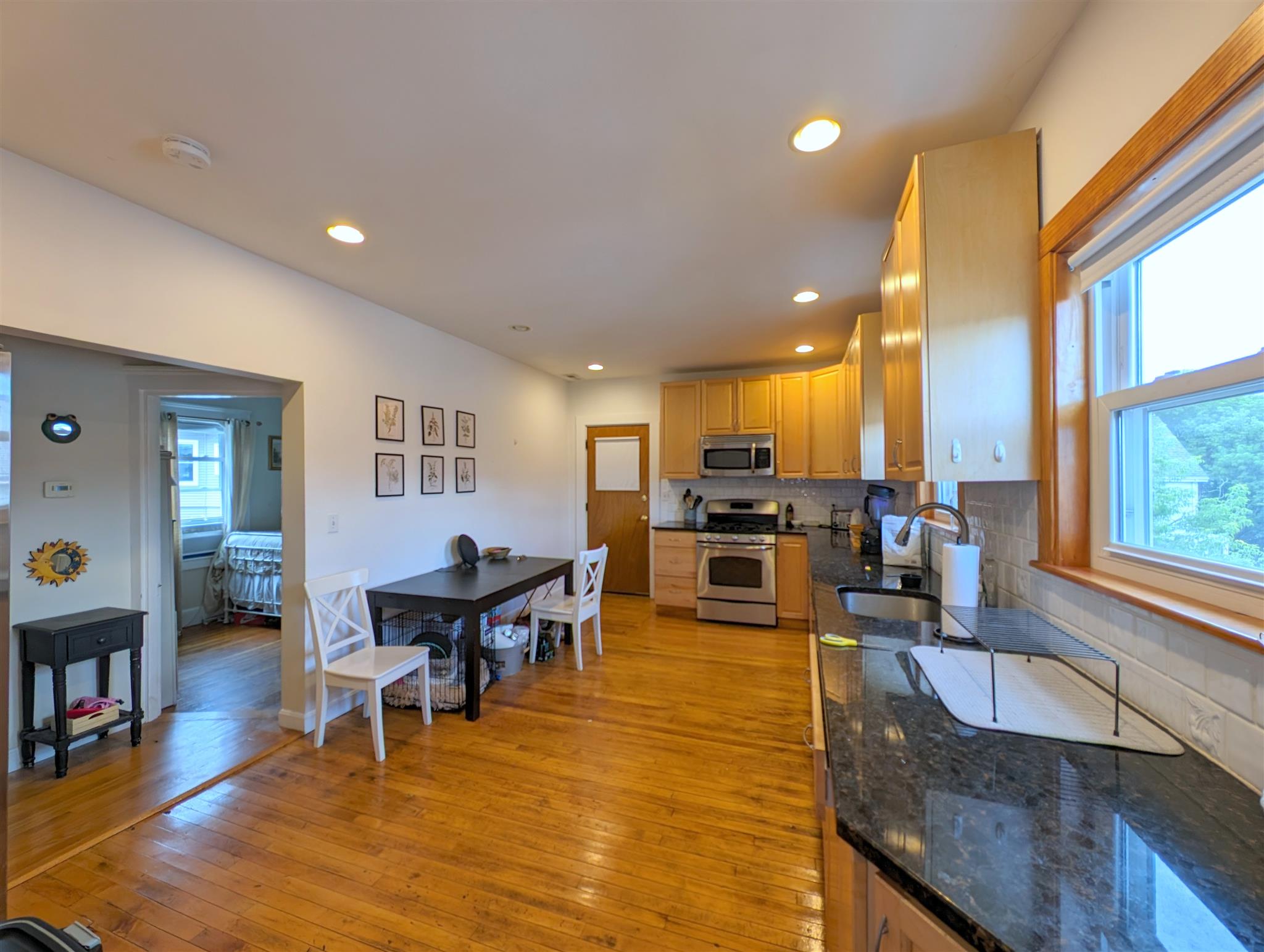 4 bed, 2 bath apartment for rent at 65 Medford St Unit 3, South Medford — photo 23 of 25