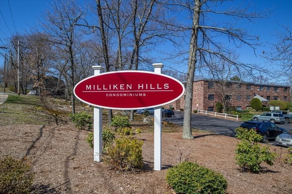 1 bed, 1 bath apartment for rent at 65 Milliken Unit 24, Franklin — photo 2 of 8