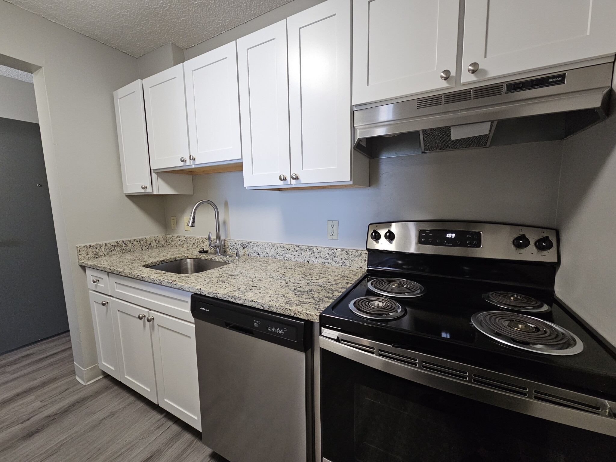 2 bed, 2 bath apartment for rent at 65 North Point Dr Unit 206, Dorchester — photo 4 of 32