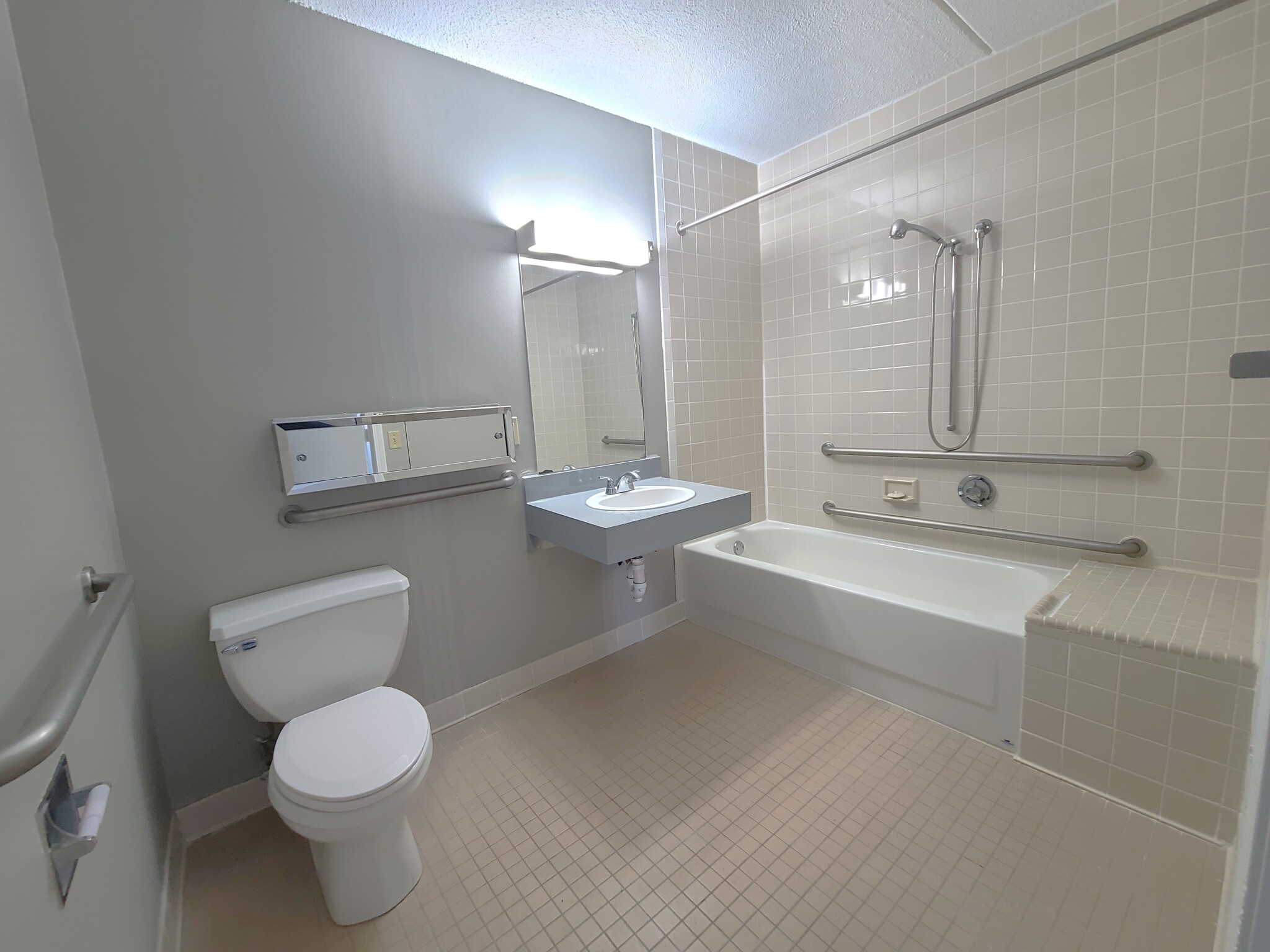 2 bed, 2 bath apartment for rent at 65 North Point Dr Unit 503, Dorchester — photo 6 of 18