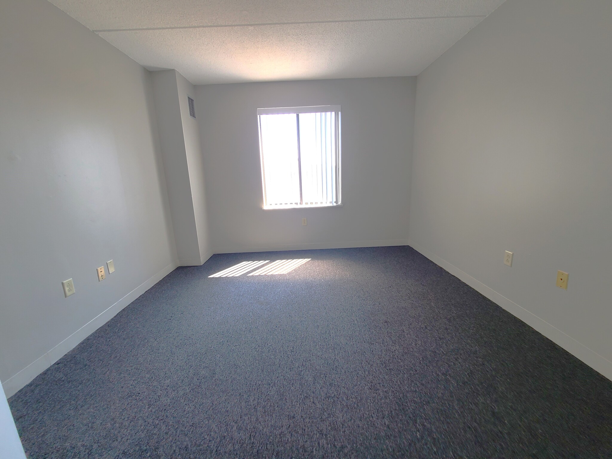 2 bed, 2 bath apartment for rent at 65 North Point Dr Unit 503, Dorchester — photo 4 of 18