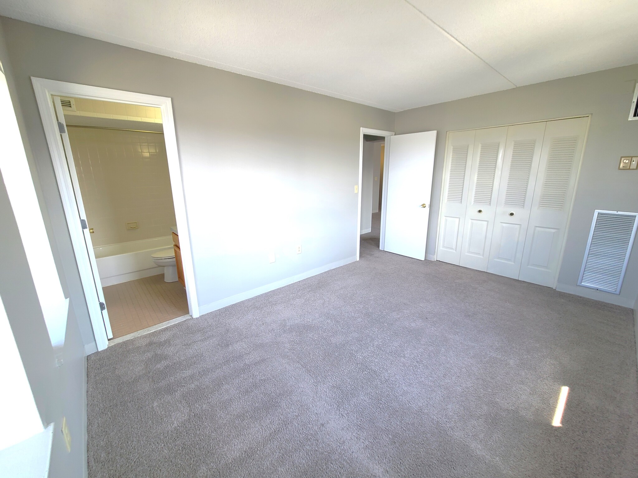 2 bed, 2 bath apartment for rent at 65 North Point Dr Unit 601, Dorchester — photo 11 of 21