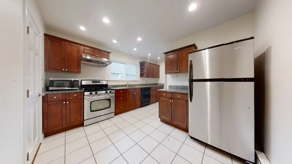 3 bed, 2 bath apartment for rent at 65 Oakland St Unit 2, Boston — photo 1 of 14