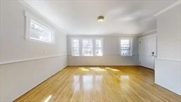 3 bed, 2 bath apartment for rent at 65 Oakland Unit 1, Oak Square — photo 2 of 17