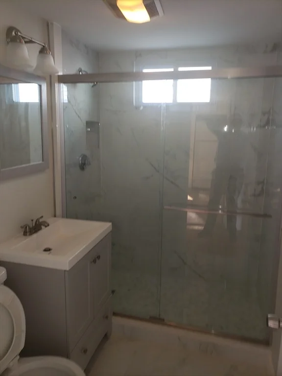 3 bed, 2 bath apartment for rent at 65 Oakland Unit 1, Oak Square — photo 11 of 17