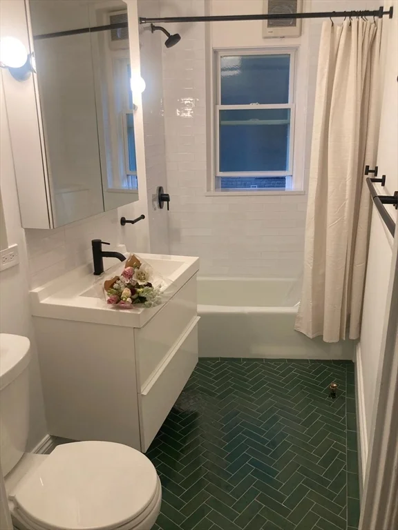 2 bed, 1 bath apartment for rent at 65 Park Dr Unit 1, Fenway — photo 15 of 20