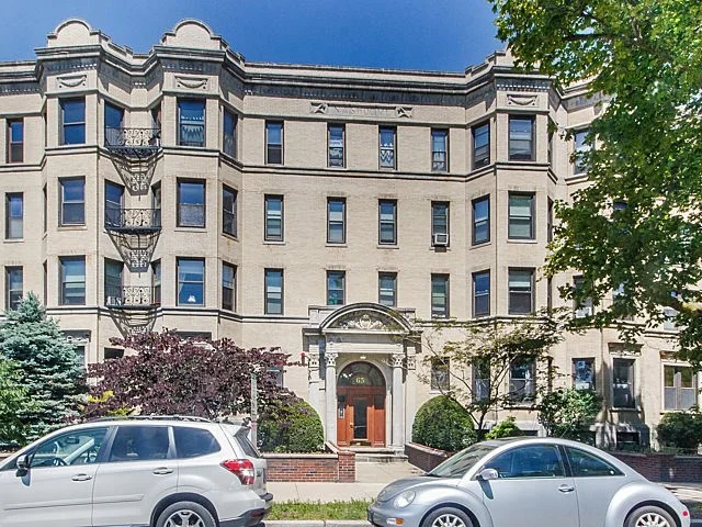 2 bed, 1 bath apartment for rent at 65 Park Dr Unit 1, Fenway — photo 18 of 20
