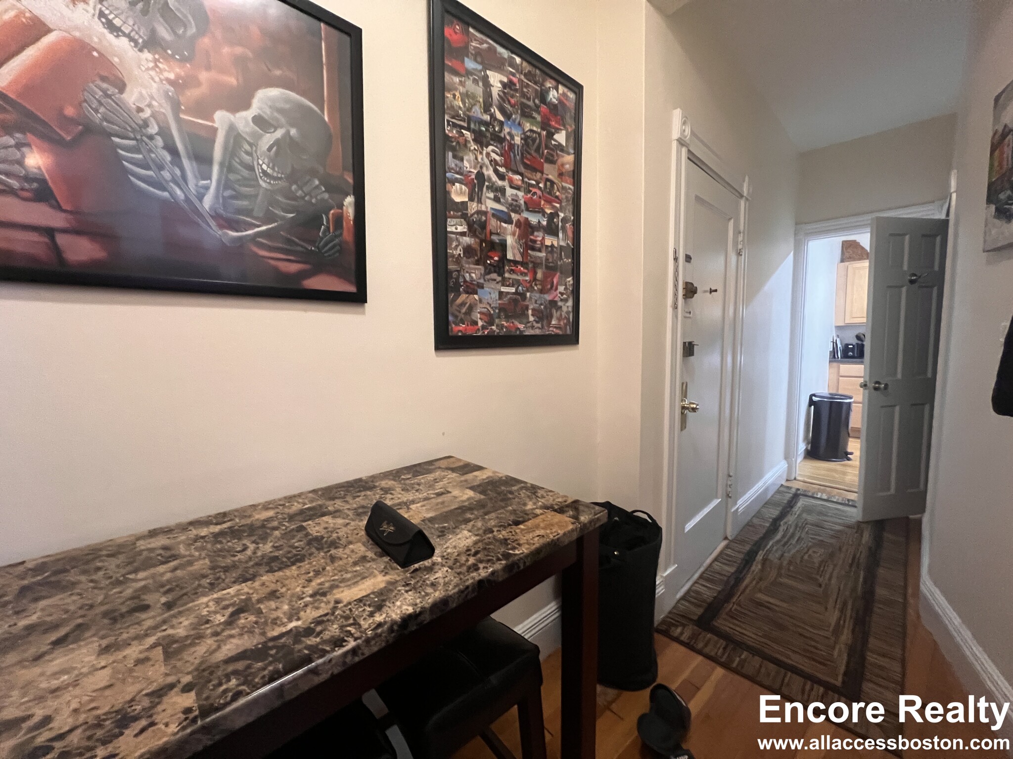 Studio bed, 1 bath apartment for rent at 65 Park Dr Unit 17, Fenway — photo 2 of 7