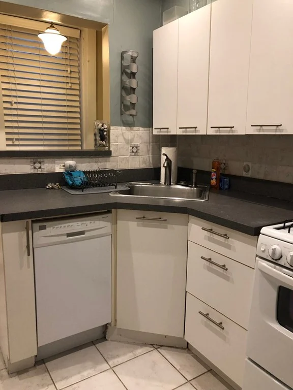 2 bed, 1 bath apartment for rent at 65 Park Dr Unit 25, Fenway — photo 10 of 15