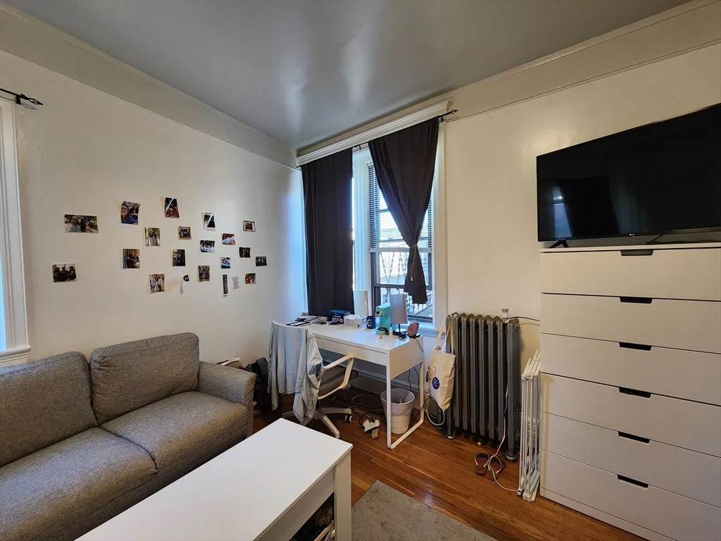 1 bed, 1 bath apartment for rent at 65 Park Dr Unit U22, Fenway — photo 2 of 10