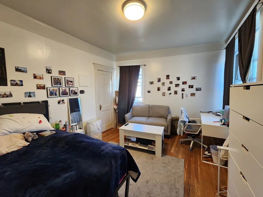 1 bed, 1 bath apartment for rent at 65 Park Dr Unit U22, Fenway — photo 1 of 10