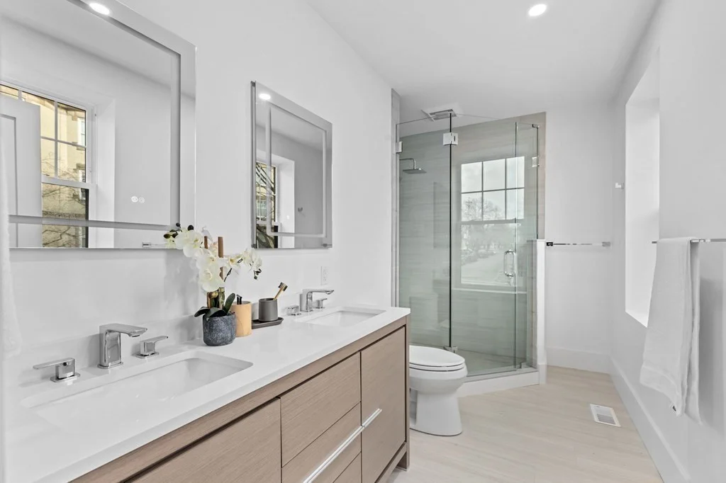 3 bed, 3 bath apartment for rent at 65 Pleasant St Unit 1, Coolidge Corner — photo 6 of 9
