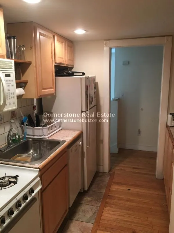 3 bed, 3 bath apartment for rent at 65 Preble St Unit 1, South Boston — photo 7 of 11