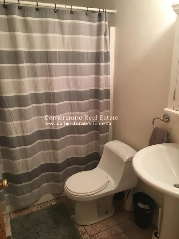 3 bed, 3 bath apartment for rent at 65 Preble St Unit 1, South Boston — photo 10 of 11