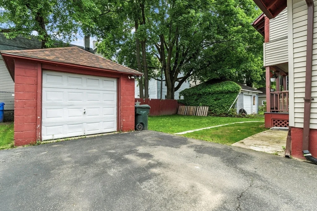 3 bed, 2 bath apartment for rent at 65 Rochelle St, Springfield — photo 17 of 22