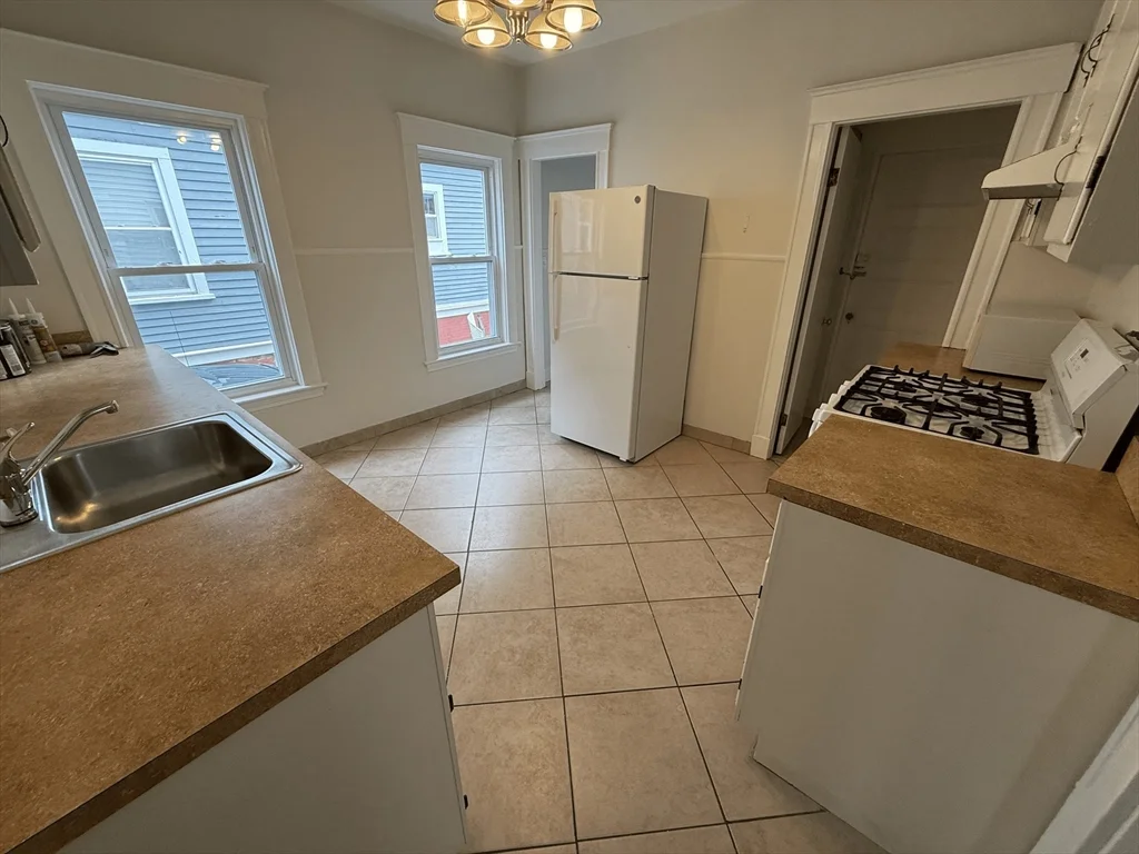 2 bed, 1 bath apartment for rent at 65 Rogers Ave Unit 1, Ball Square — photo 7 of 14