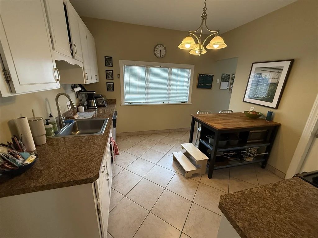 3 bed, 1 bath apartment for rent at 65 Rogers Ave Unit 2, Ball Square — photo 7 of 20