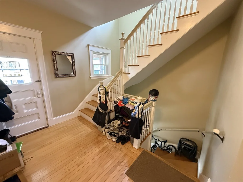 3 bed, 1 bath apartment for rent at 65 Rogers Ave Unit 2, Ball Square — photo 6 of 20