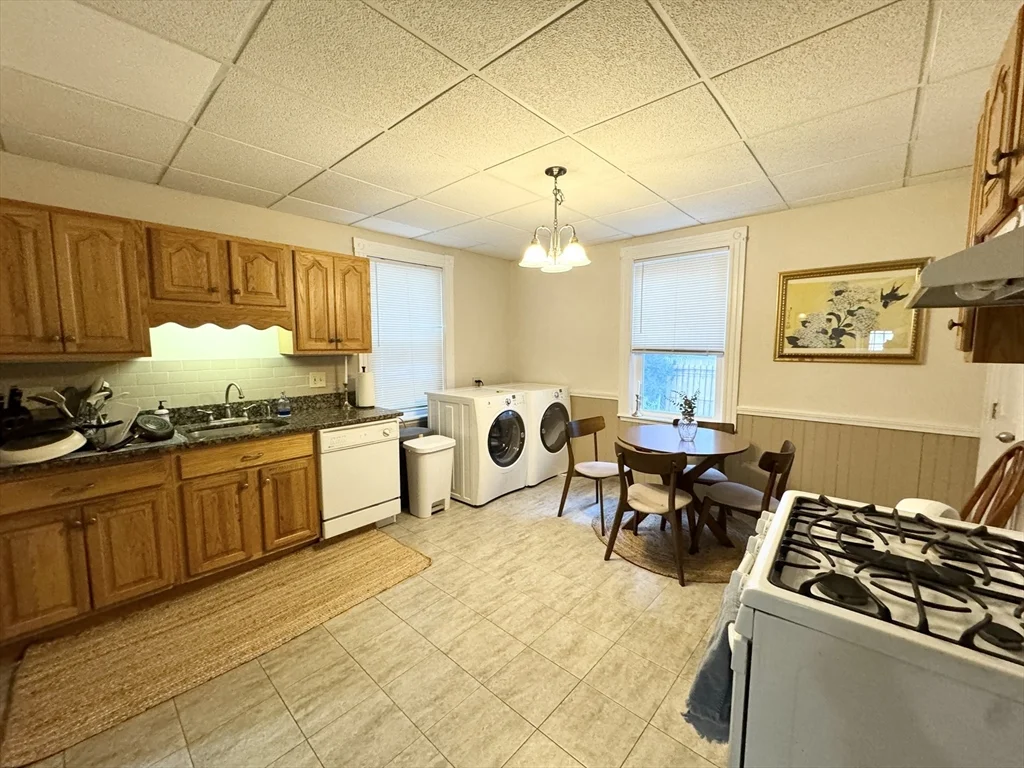 3 bed, 1 bath apartment for rent at 65 Roseclair Unit 1, Boston — photo 1 of 17