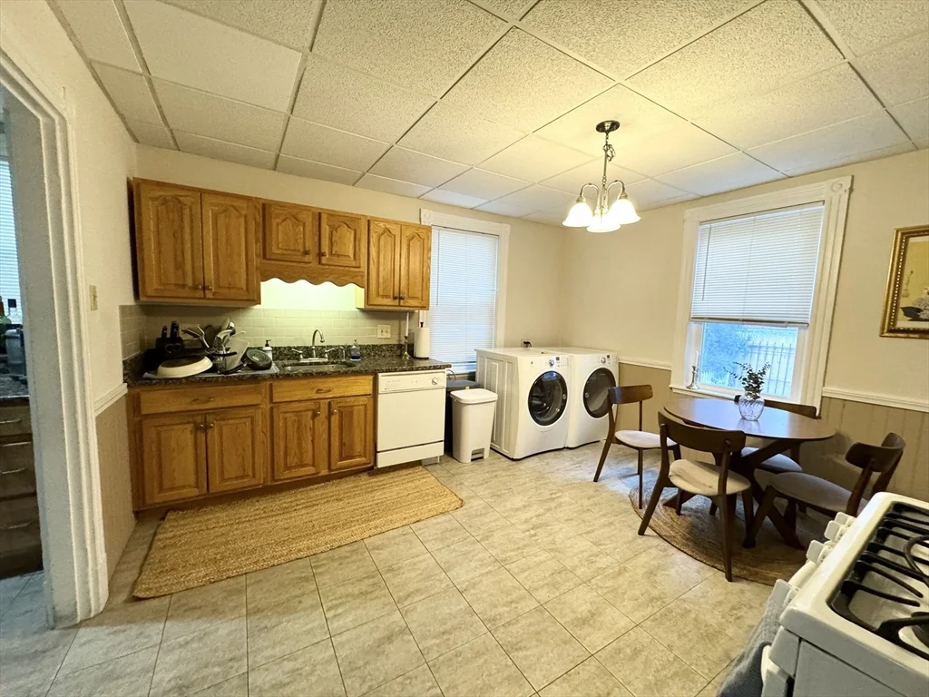 3 bed, 1 bath apartment for rent at 65 Roseclair Unit 1, Boston — photo 2 of 17
