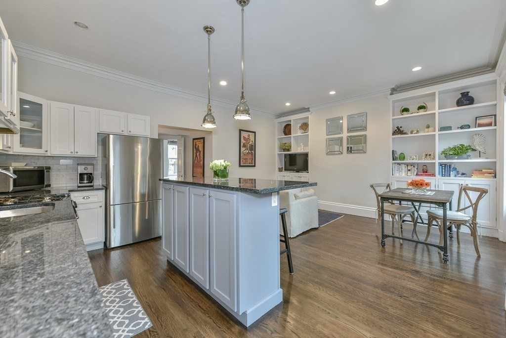 1 bed, 1 bath apartment for rent at 65 Rutland St Unit 2, South End — photo 3 of 7