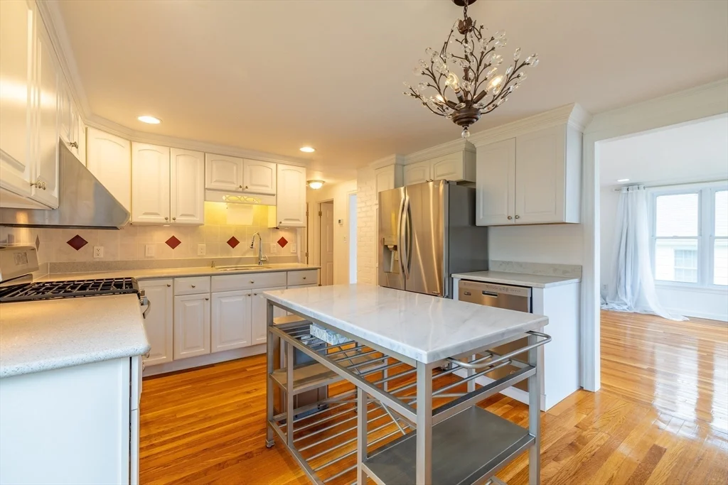 2 bed, 2 bath apartment for rent at 65 Sassamon Ave, Milton — photo 1 of 21